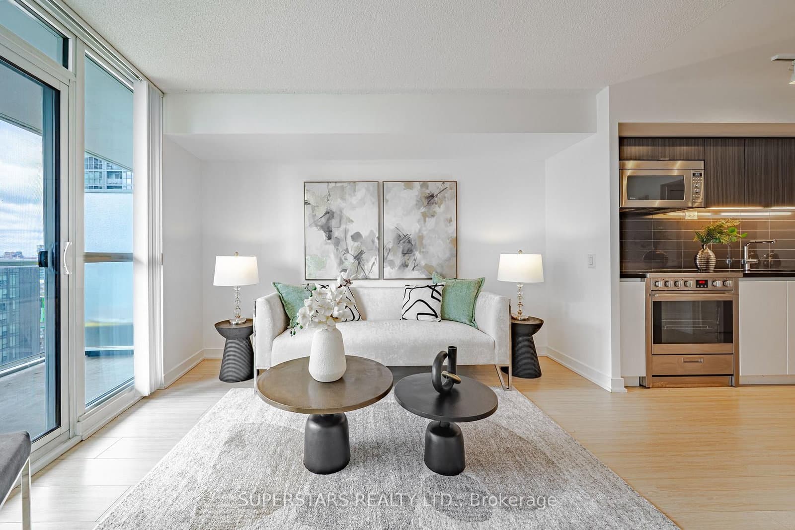 #1211 - 75 Queens Wharf Road