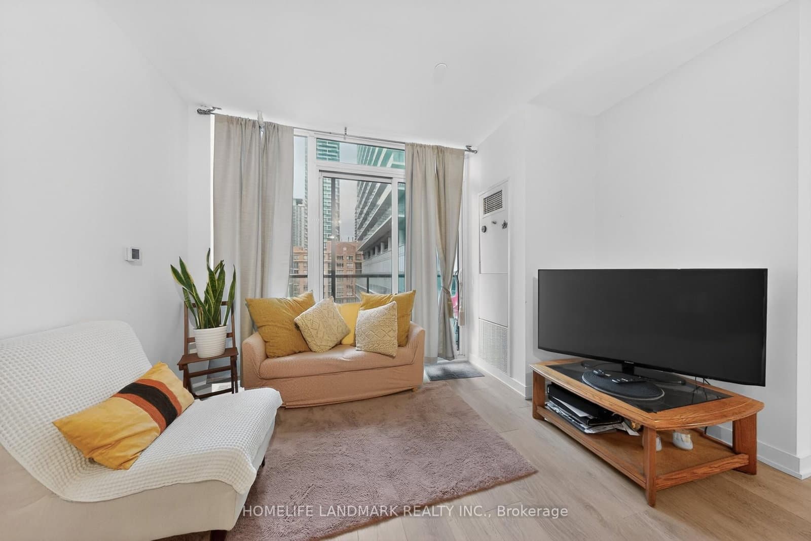 127 Broadway Avenue, Unit 606 thumbnail 10