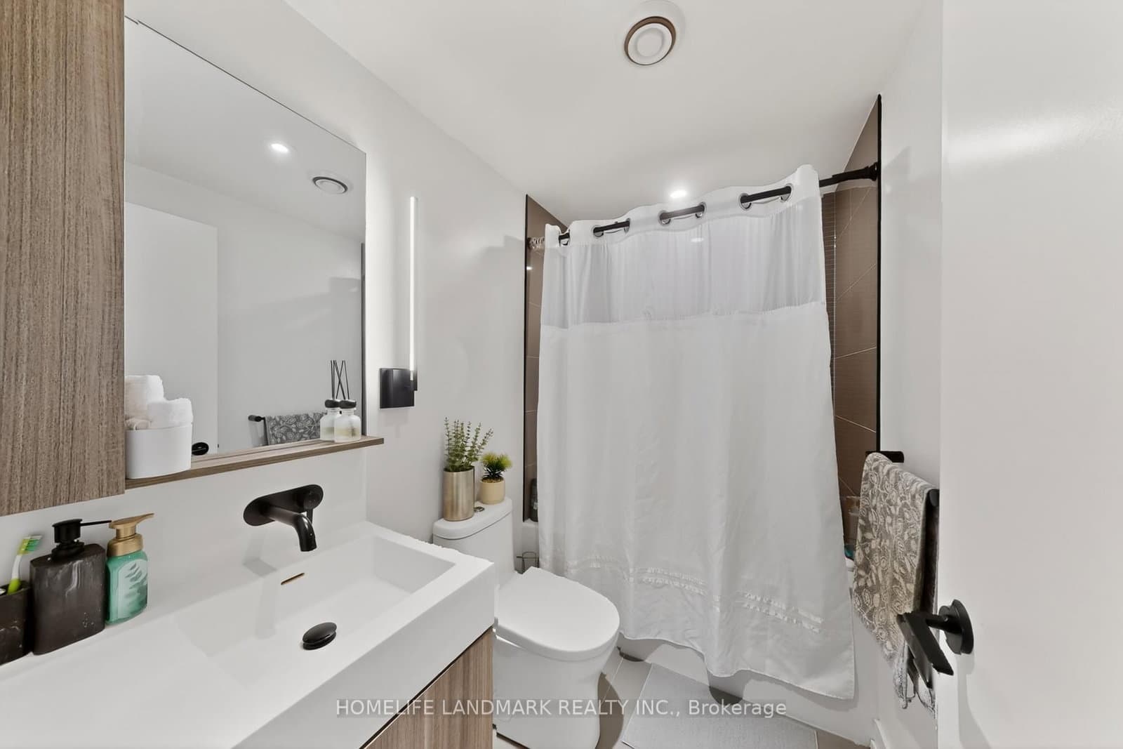 127 Broadway Avenue, Unit 606 thumbnail 19