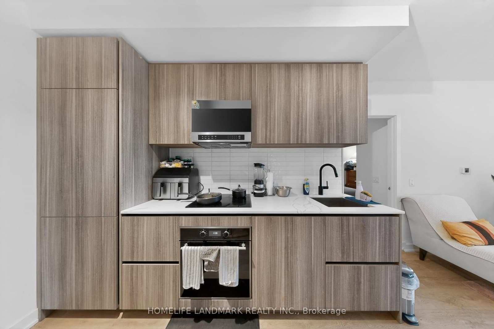 127 Broadway Avenue, Unit 606 thumbnail 7