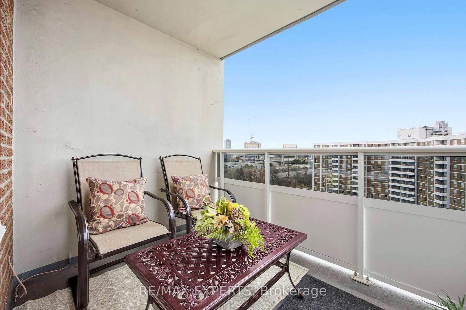 5 Shady Golfway, Unit 1417 thumbnail 11