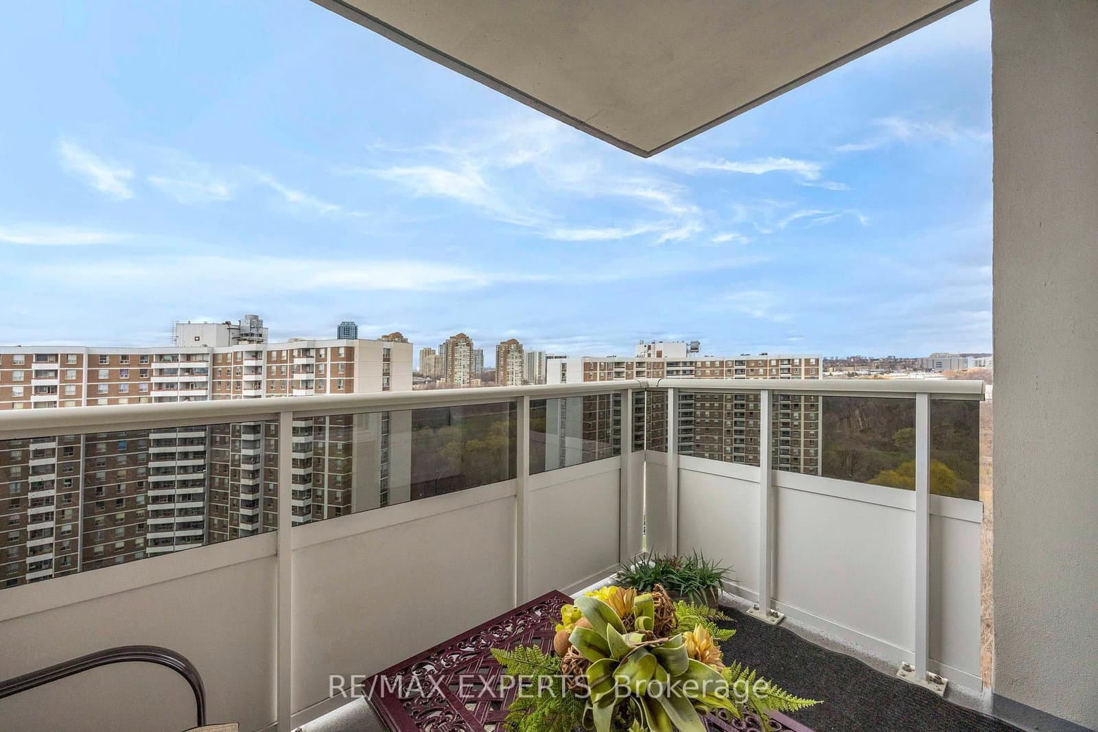 5 Shady Golfway, Unit 1417 thumbnail 27