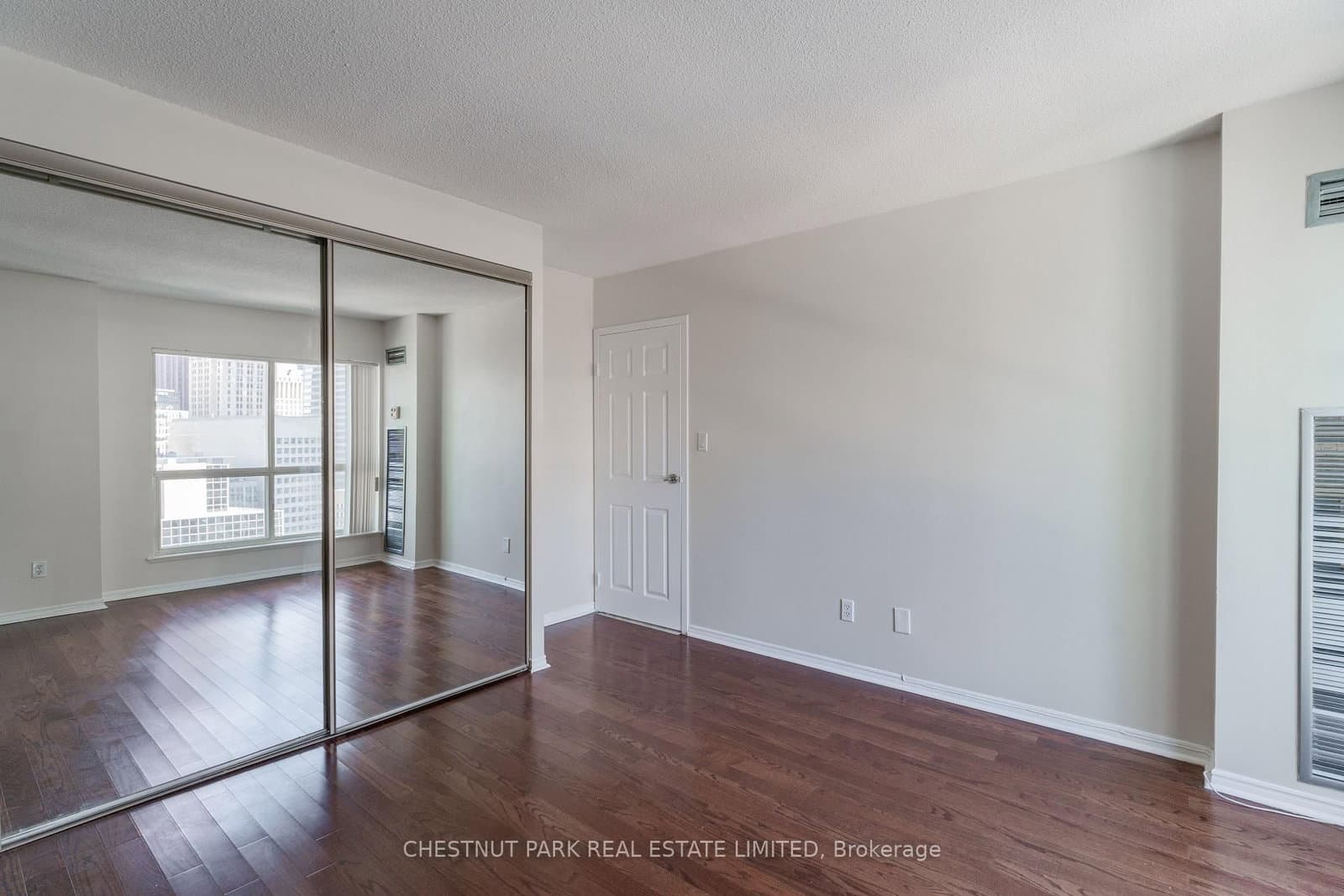 25 The Esplanade, Unit 2107 thumbnail 23