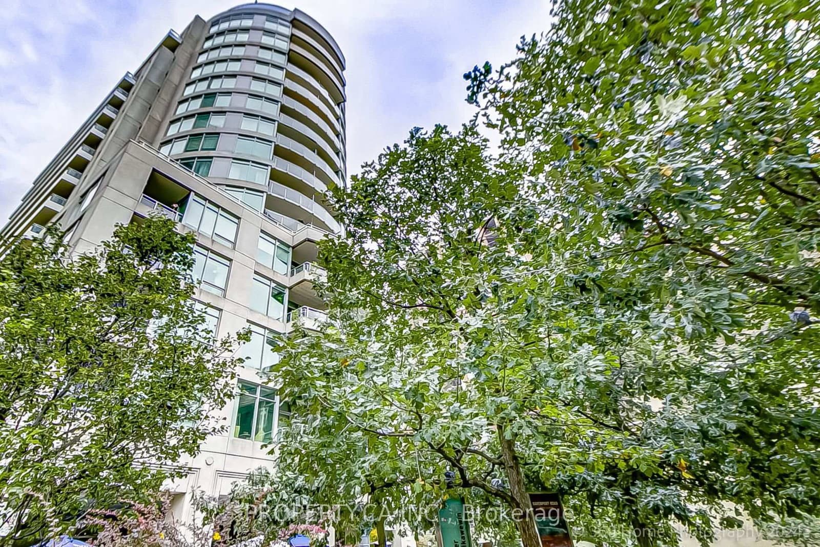 8 Scollard Street, Unit 702 thumbnail 25
