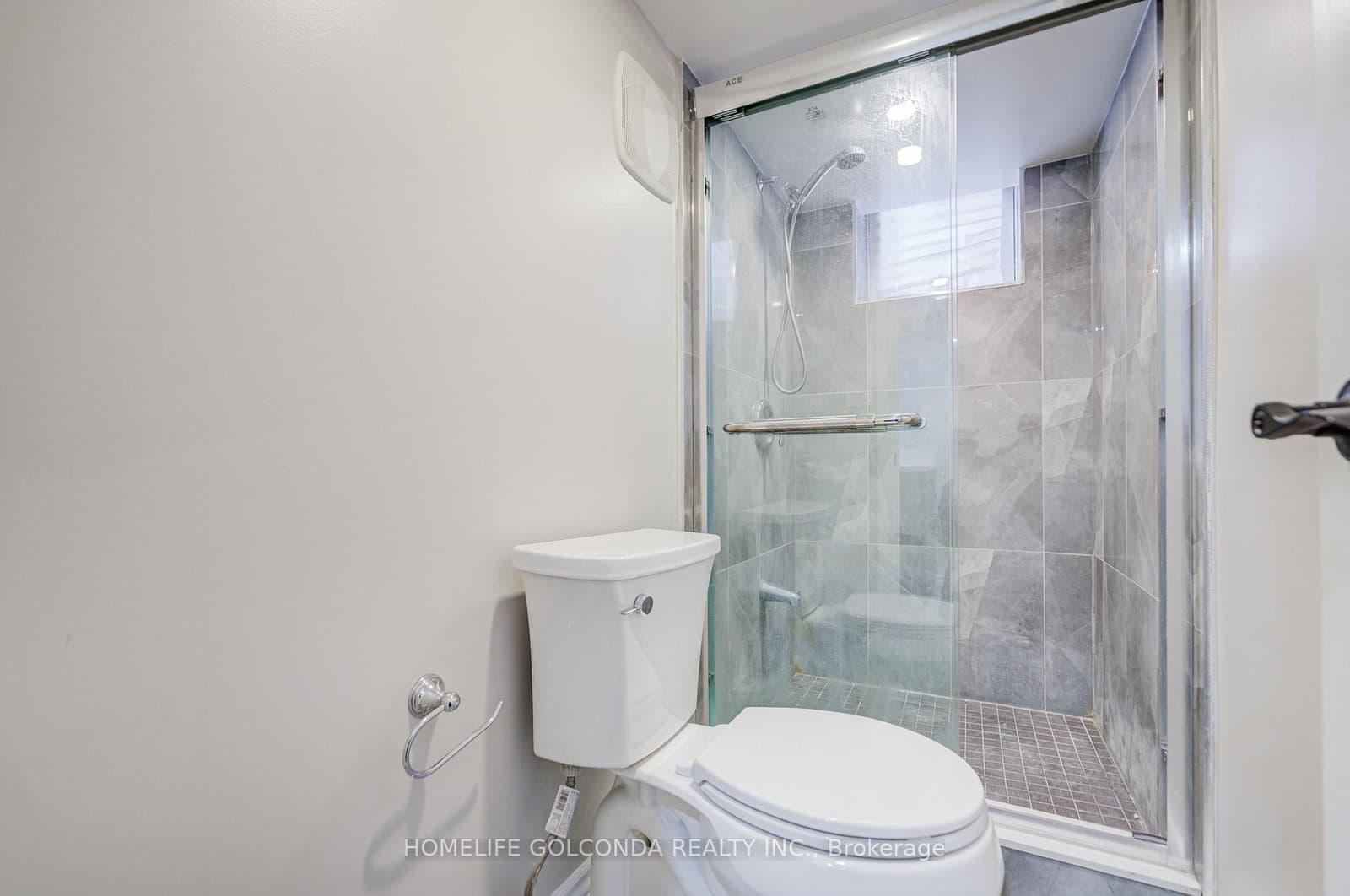 59 Wolseley Street, Unit Basement thumbnail 6
