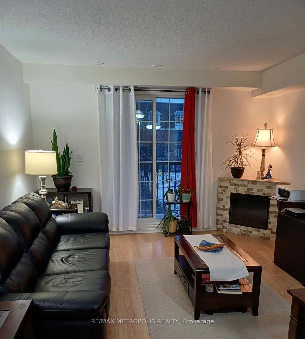45 Cedarcroft Boulevard, Unit 12 thumbnail 2