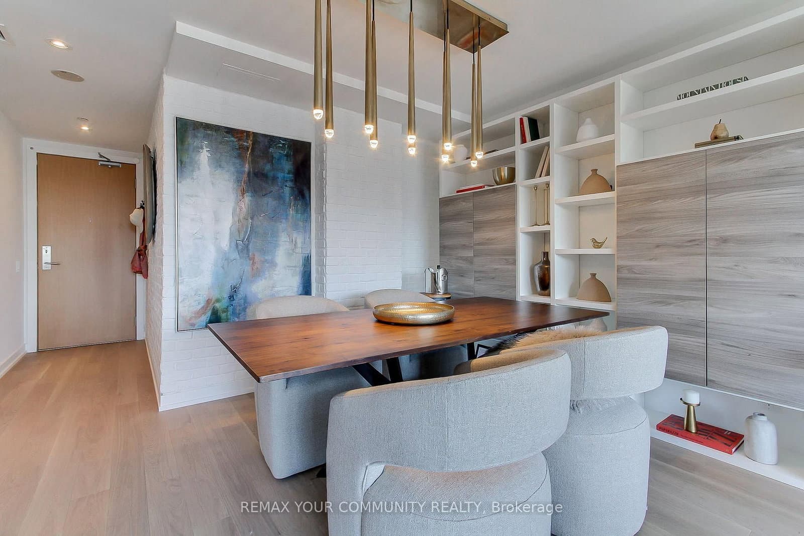 629 King Street, Unit 1224 thumbnail 3