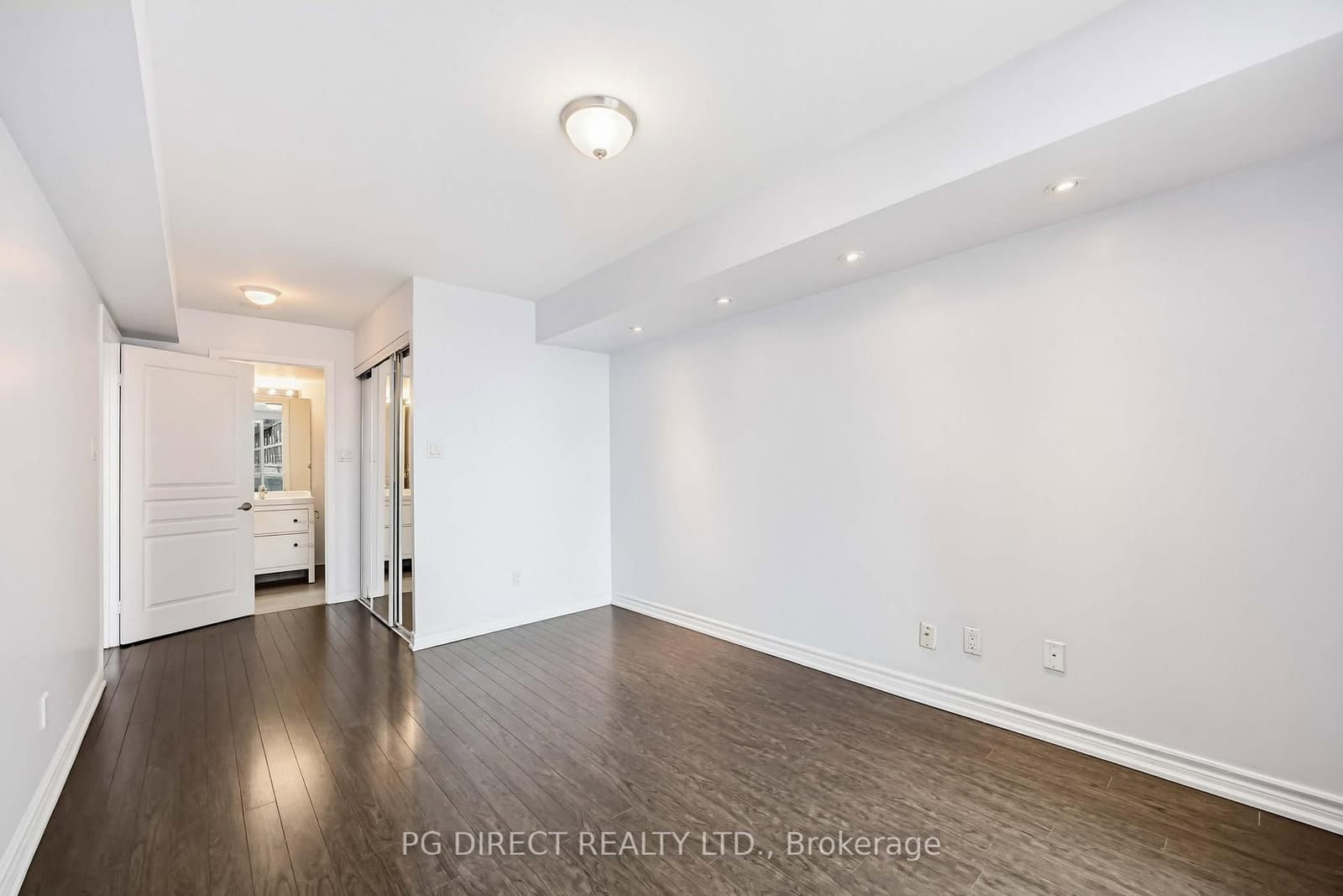 323 Richmond Street E, Unit 807 thumbnail 14