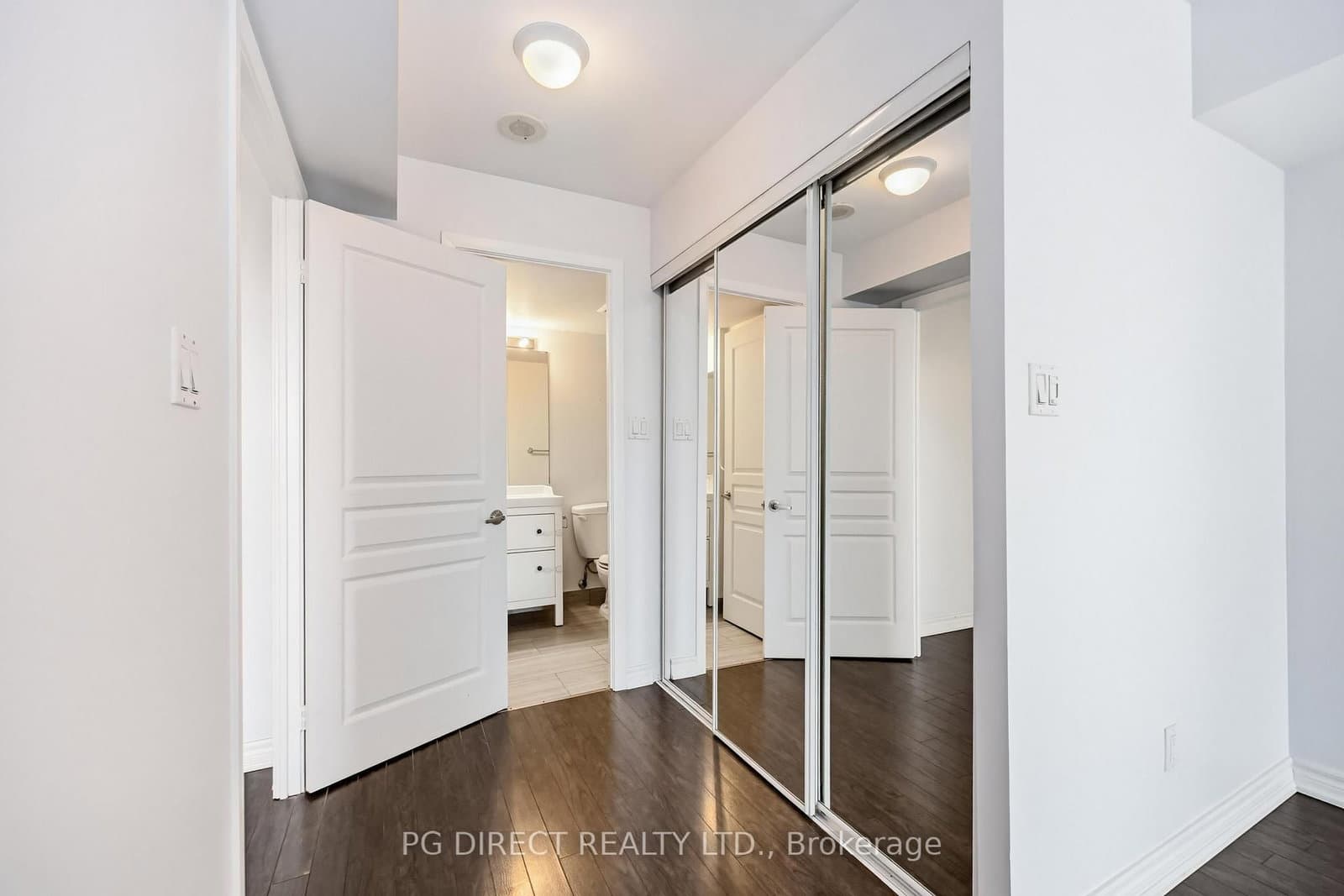323 Richmond Street E, Unit 807 thumbnail 15