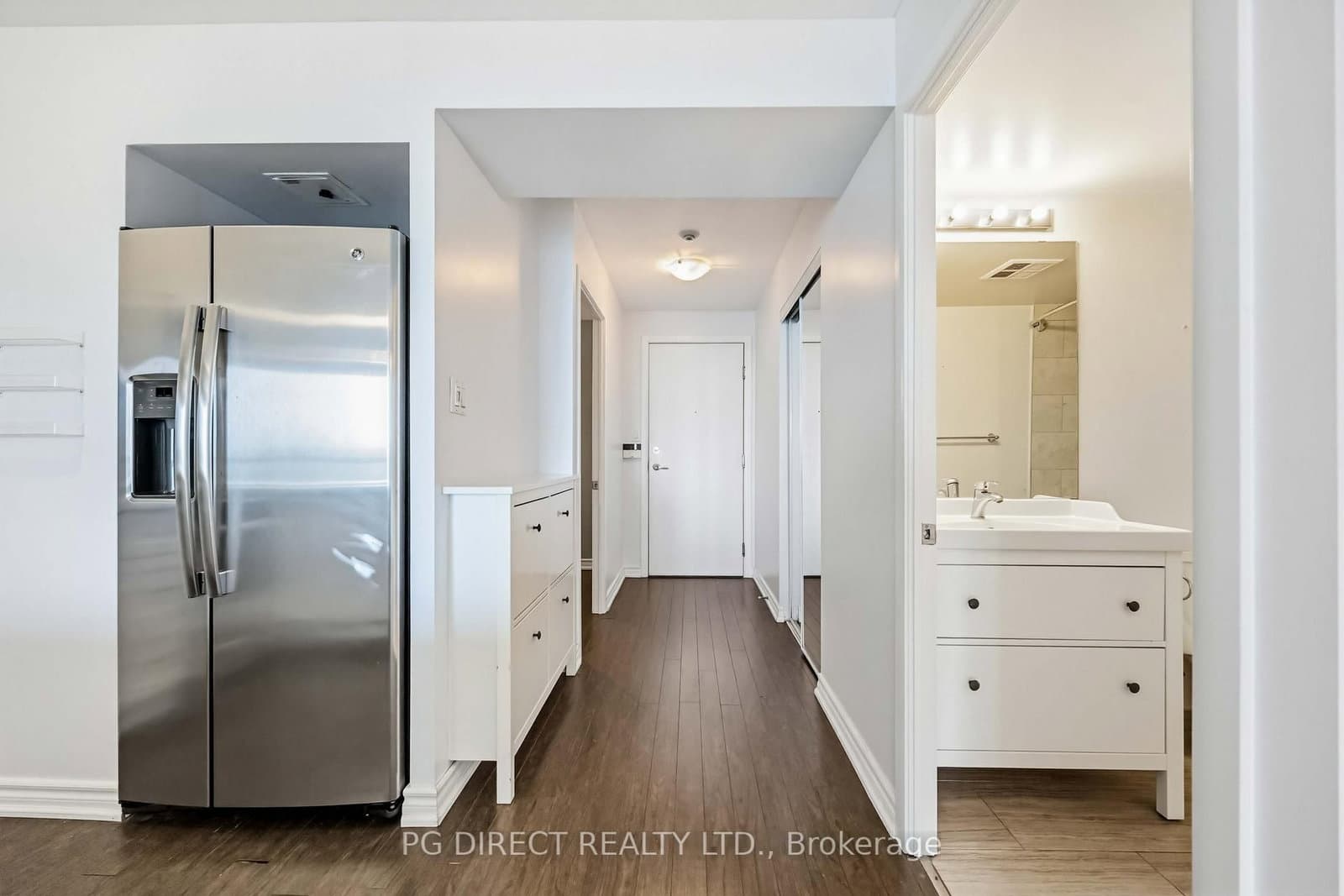 323 Richmond Street E, Unit 807 thumbnail 2