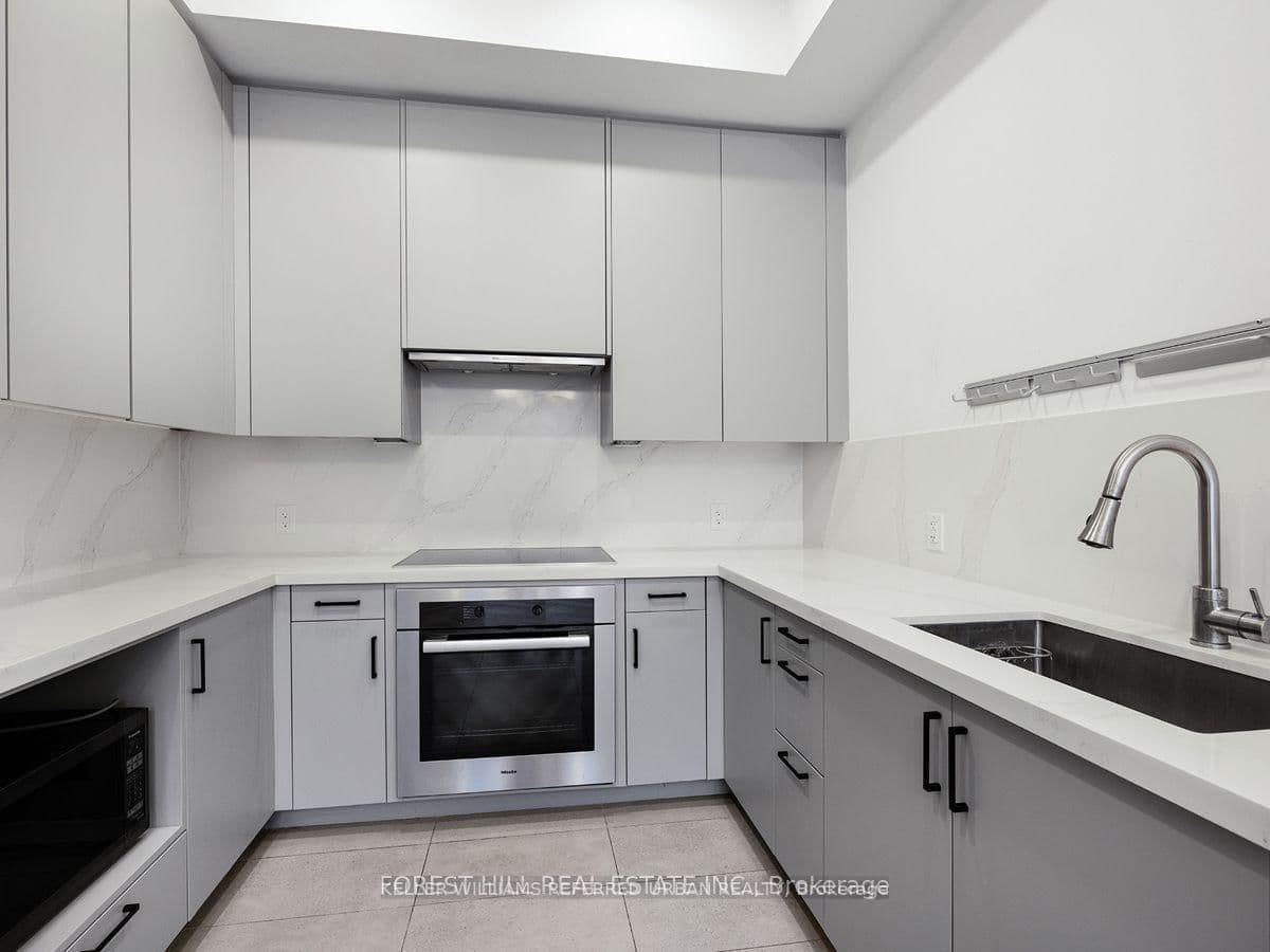 18 Greenbriar Road, Unit 3 thumbnail 11