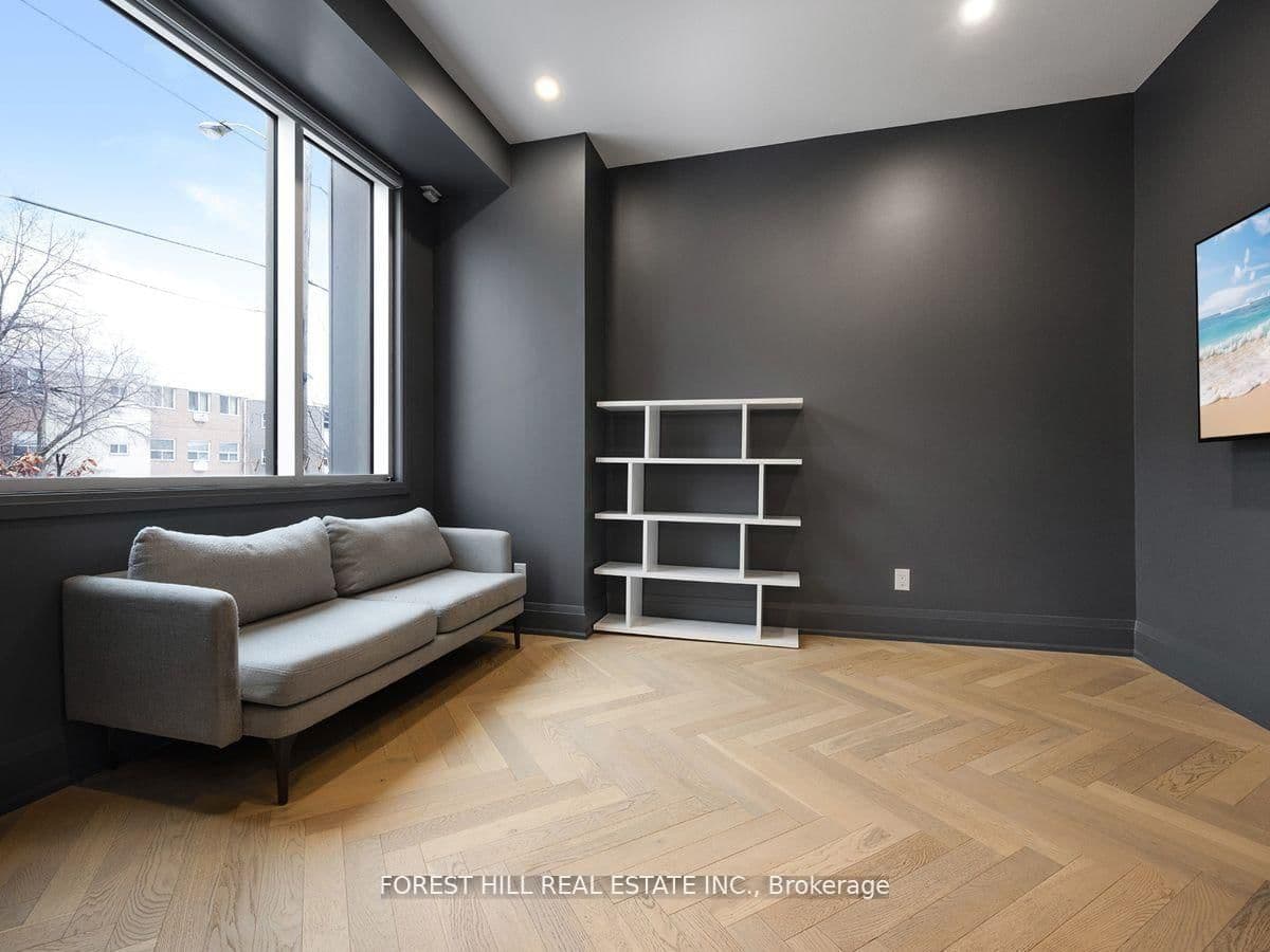 18 Greenbriar Road, Unit 3 thumbnail 4