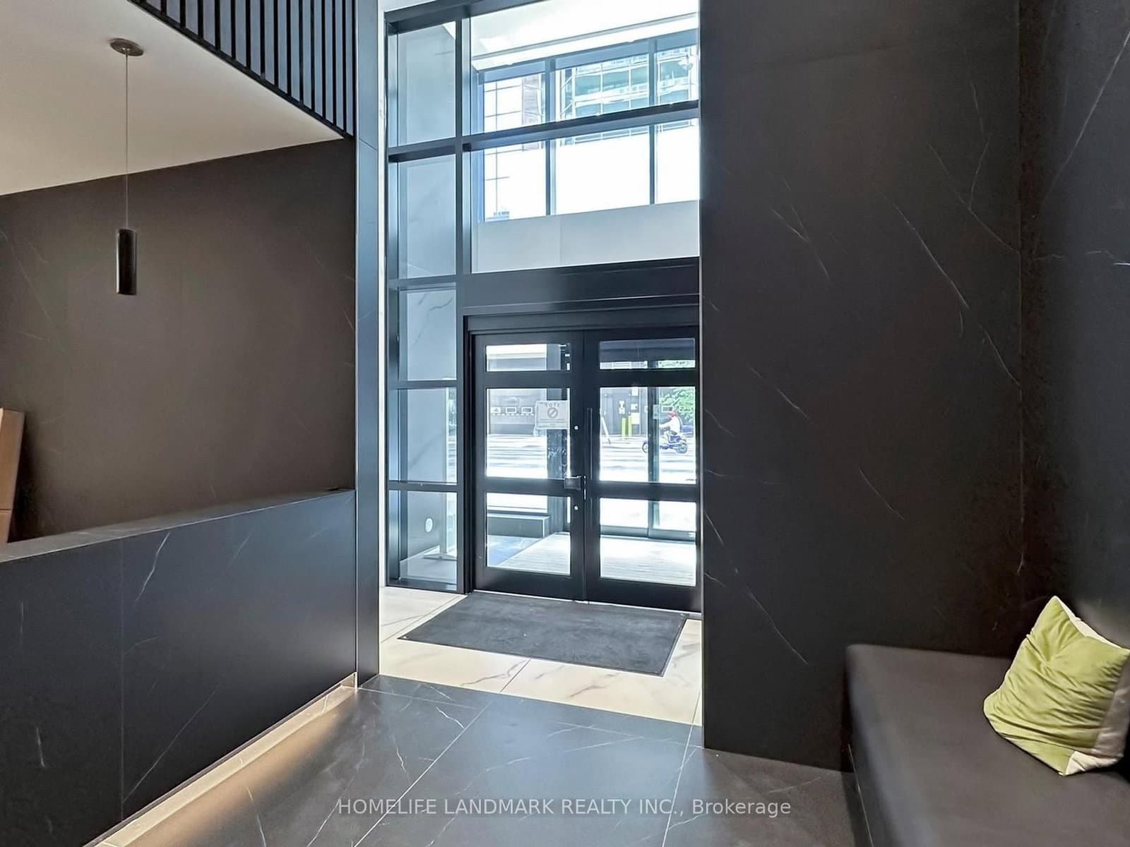 20 Edward Street, Unit 1419 thumbnail 11