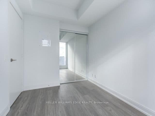 181 Dundas Street E, Unit 1208 thumbnail 3