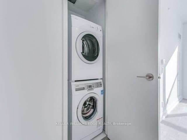 181 Dundas Street E, Unit 1208 thumbnail 7