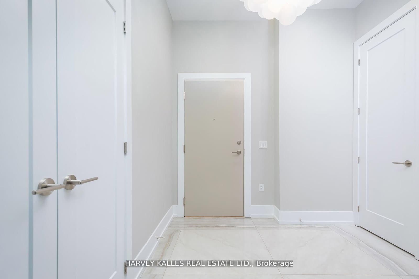 99 John Street, Unit 4802 thumbnail 3