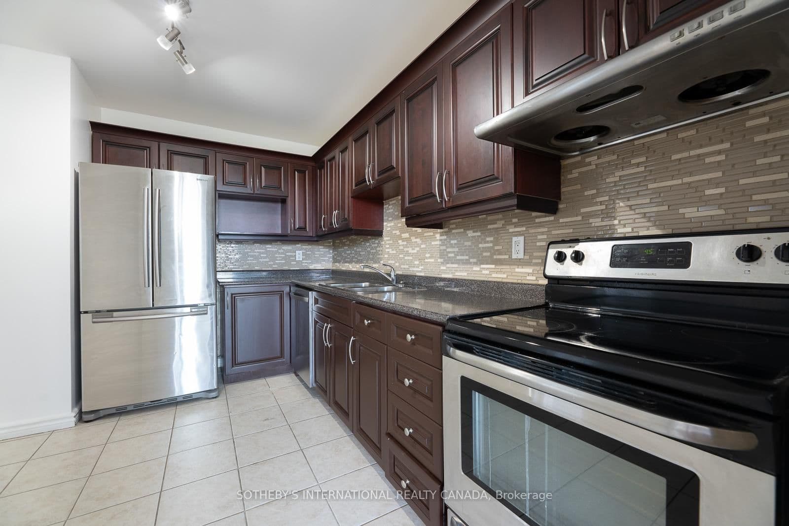 60 Pavane Link Way, Unit 706 thumbnail 2