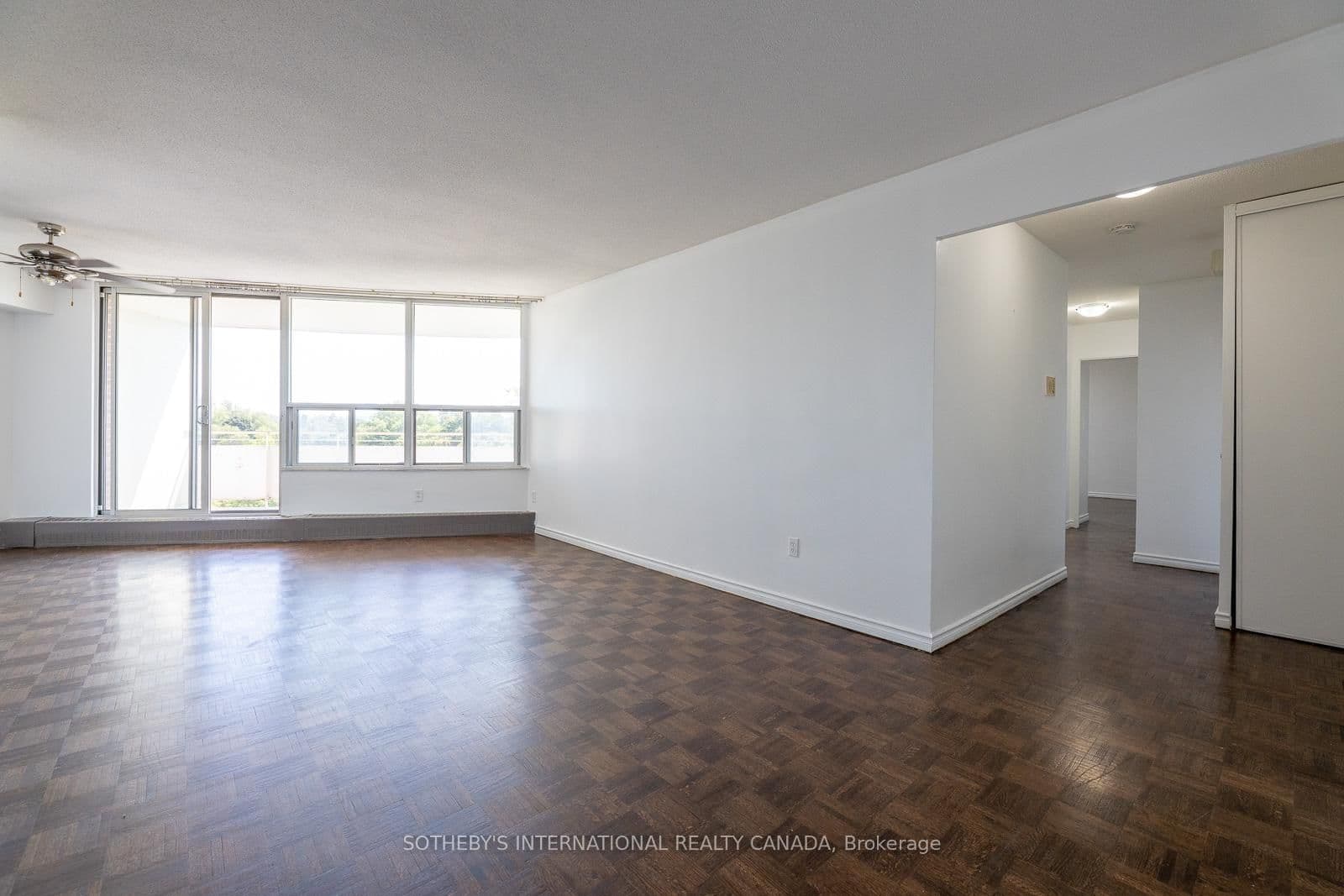 60 Pavane Link Way, Unit 706 thumbnail 20