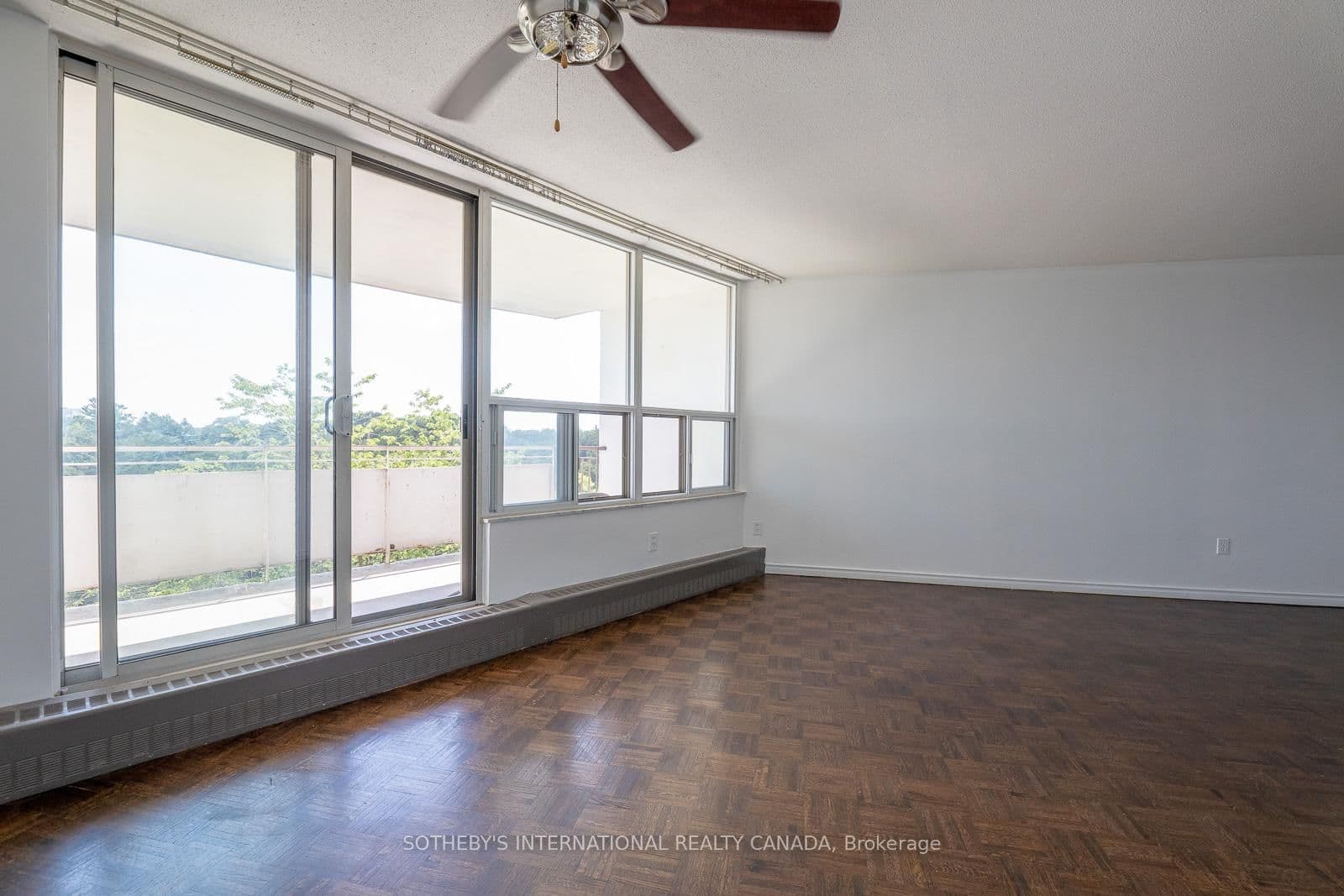 60 Pavane Link Way, Unit 706 thumbnail 22
