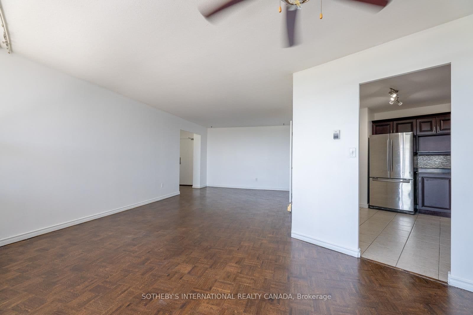60 Pavane Link Way, Unit 706 thumbnail 23