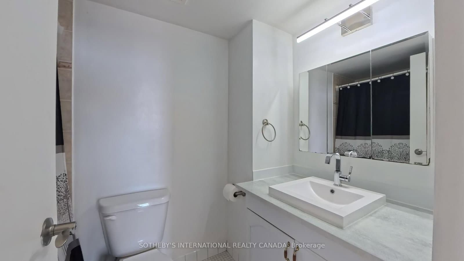 60 Pavane Link Way, Unit 706 thumbnail 8