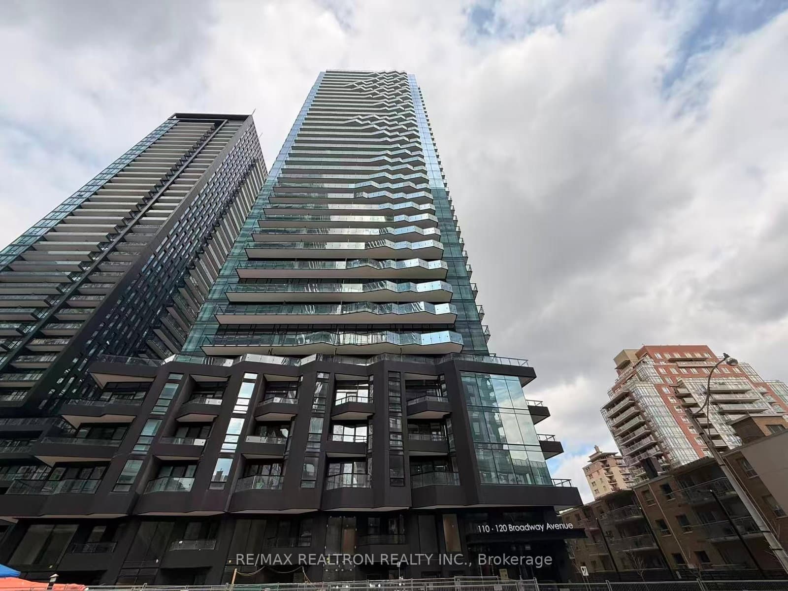 110 Broadway Avenue, Unit 706