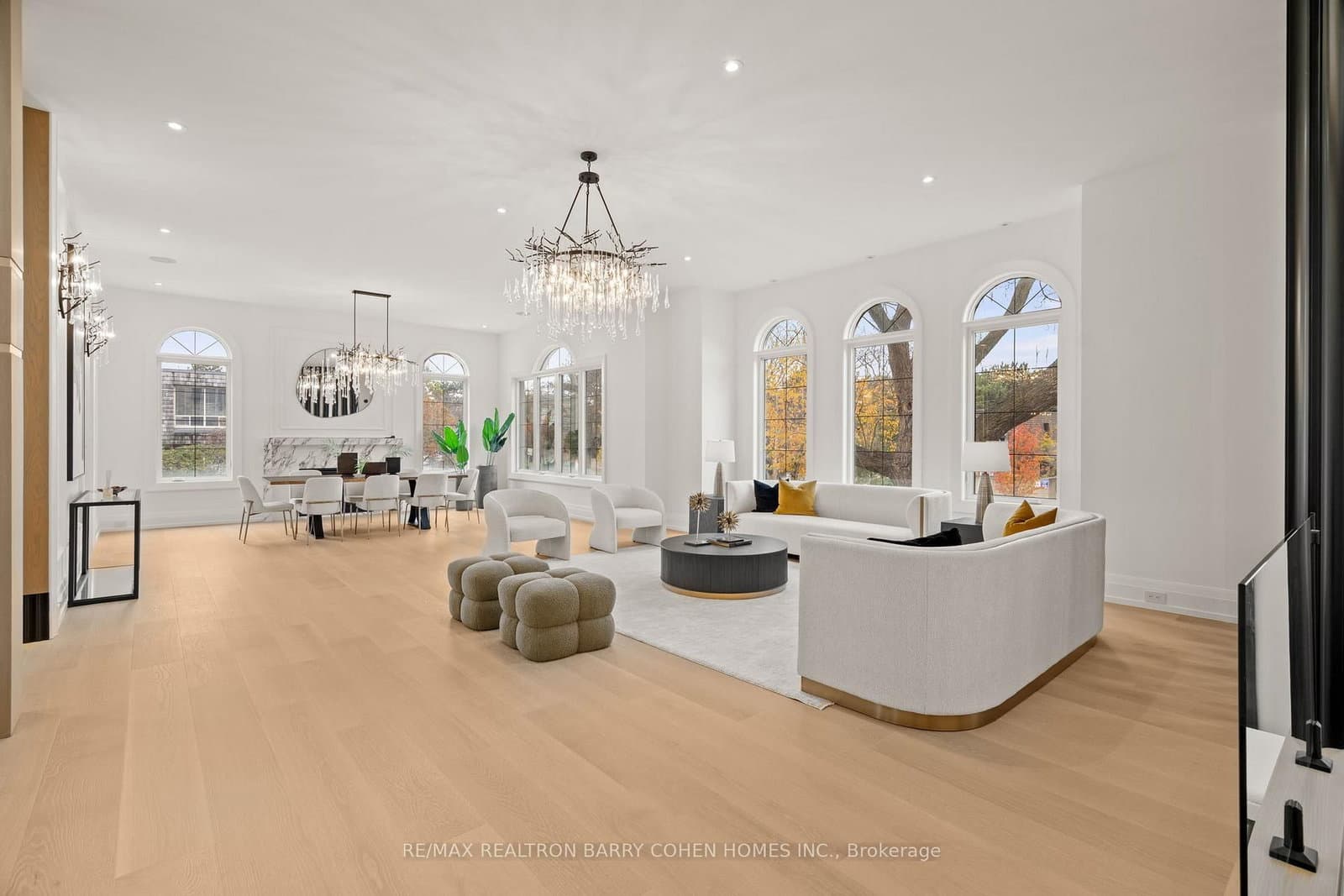 81 Upper Canada Drive thumbnail 7