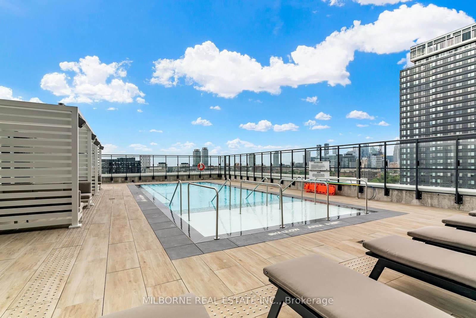 5 Defries Street, Unit 421 thumbnail 25