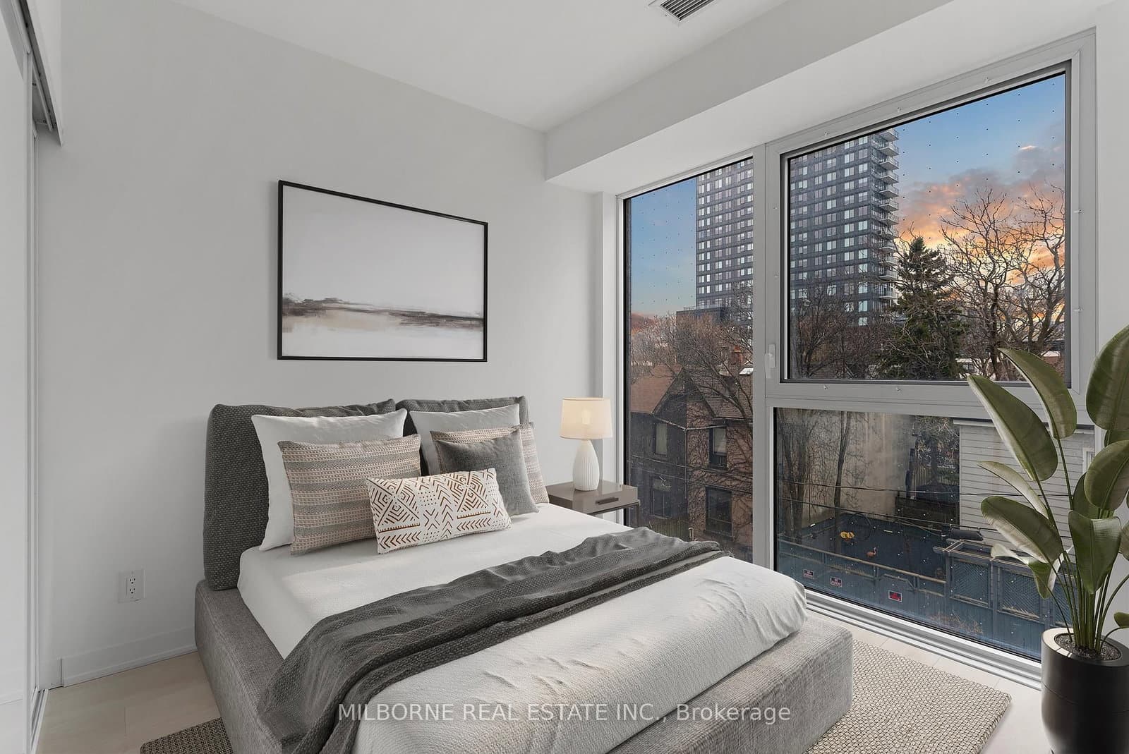 5 Defries Street, Unit 421 thumbnail 9