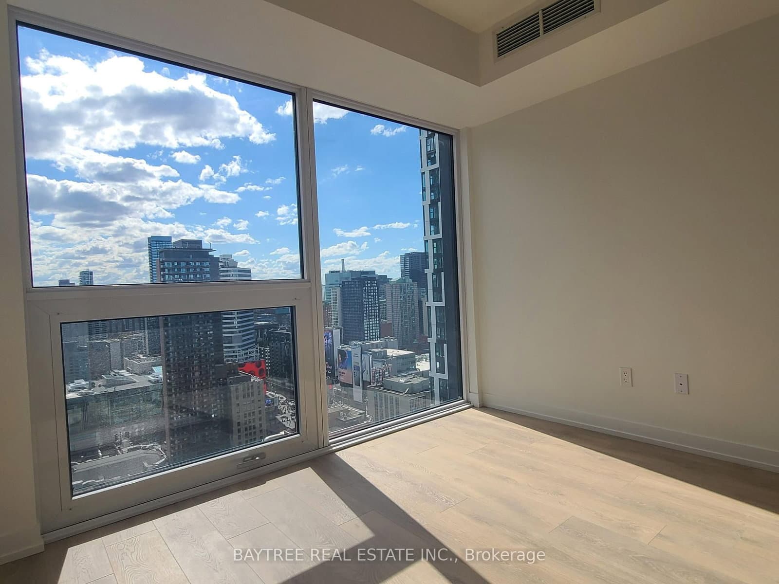 #2309 - 82 Dalhousie Street