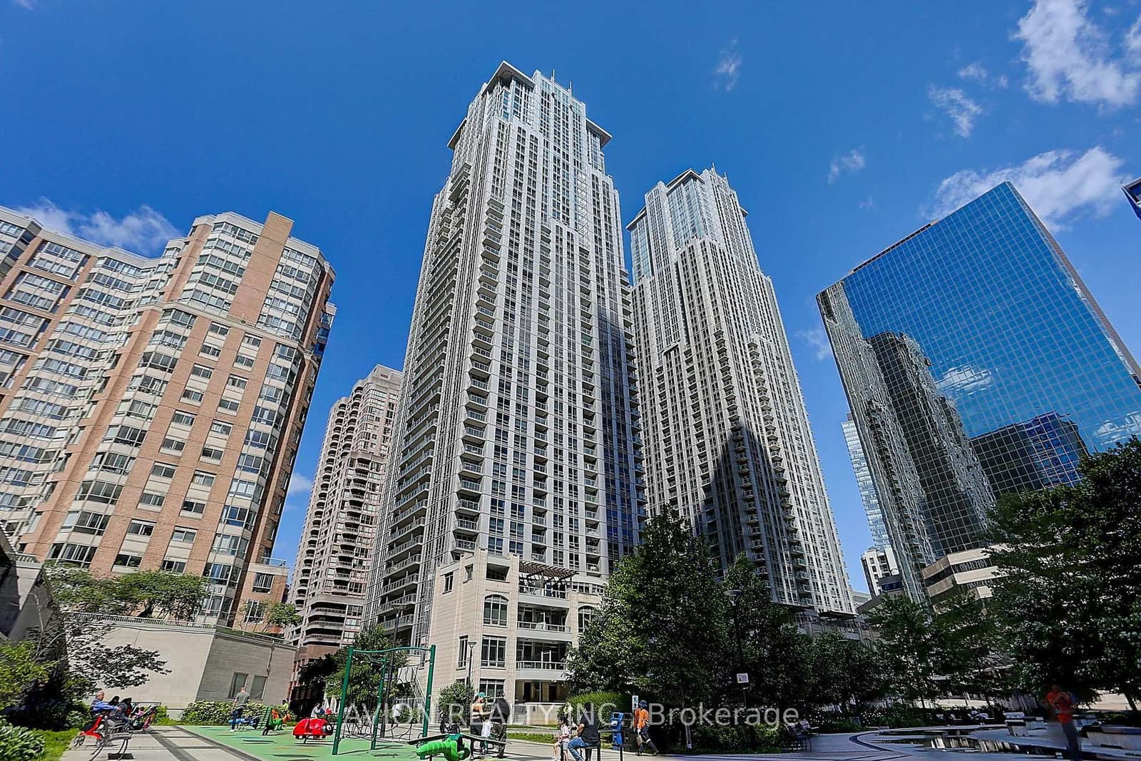 #2610 - 761 Bay Street