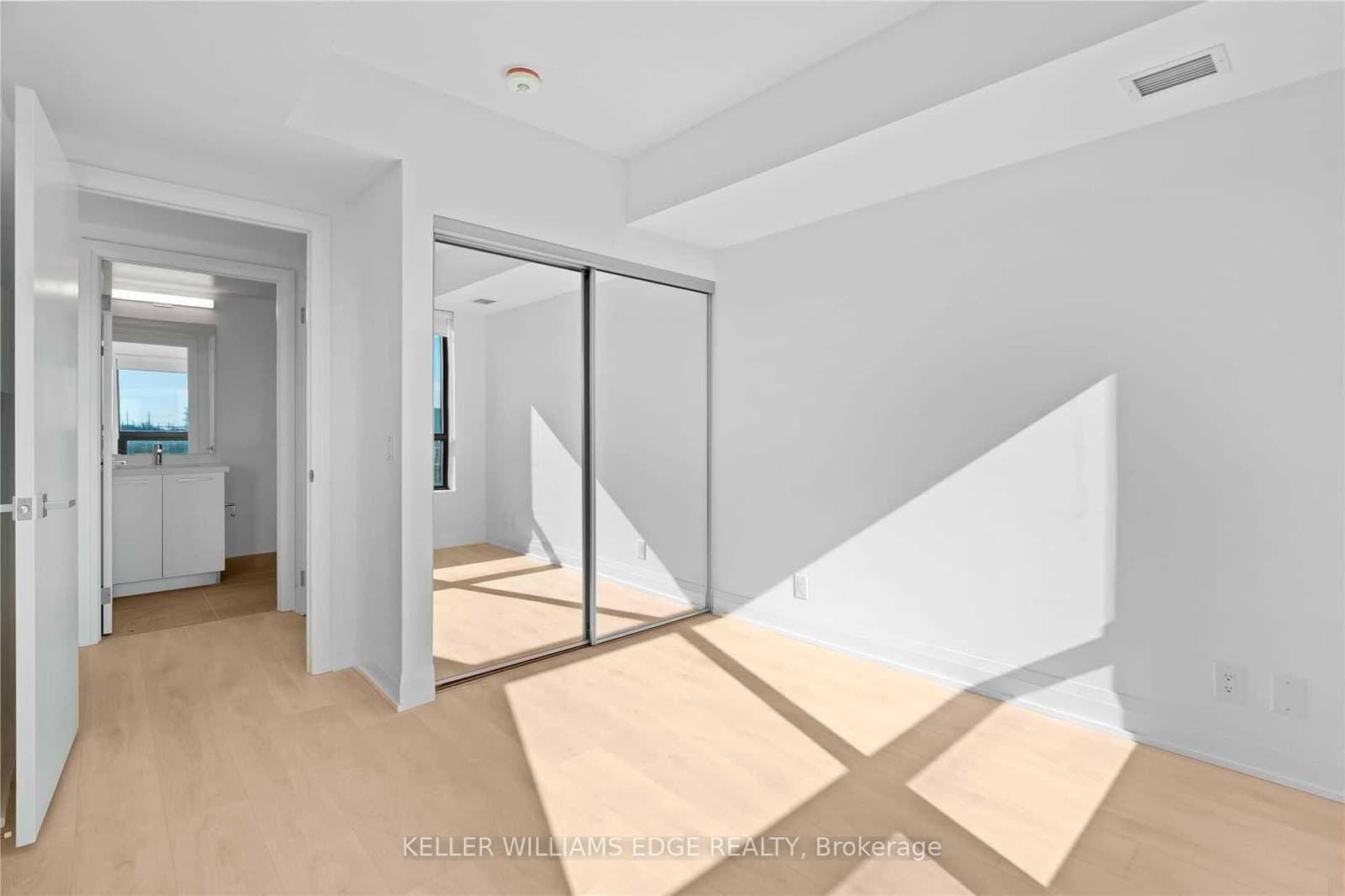33 Frederick Todd Way, Unit 507 thumbnail 12