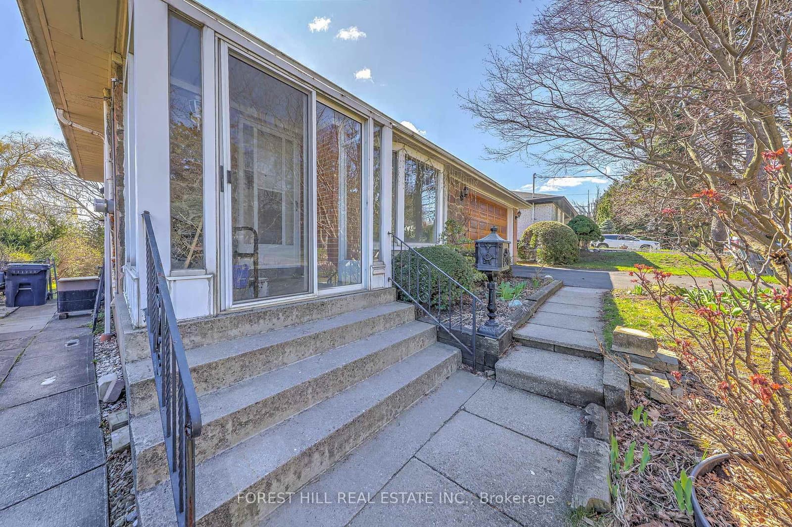 63 Hopperton Drive thumbnail 2