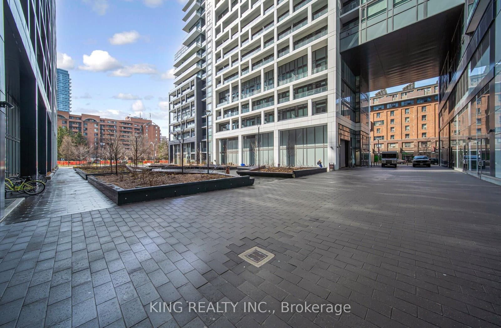 121 Lower Sherbourne Street S, Unit 233 thumbnail 3