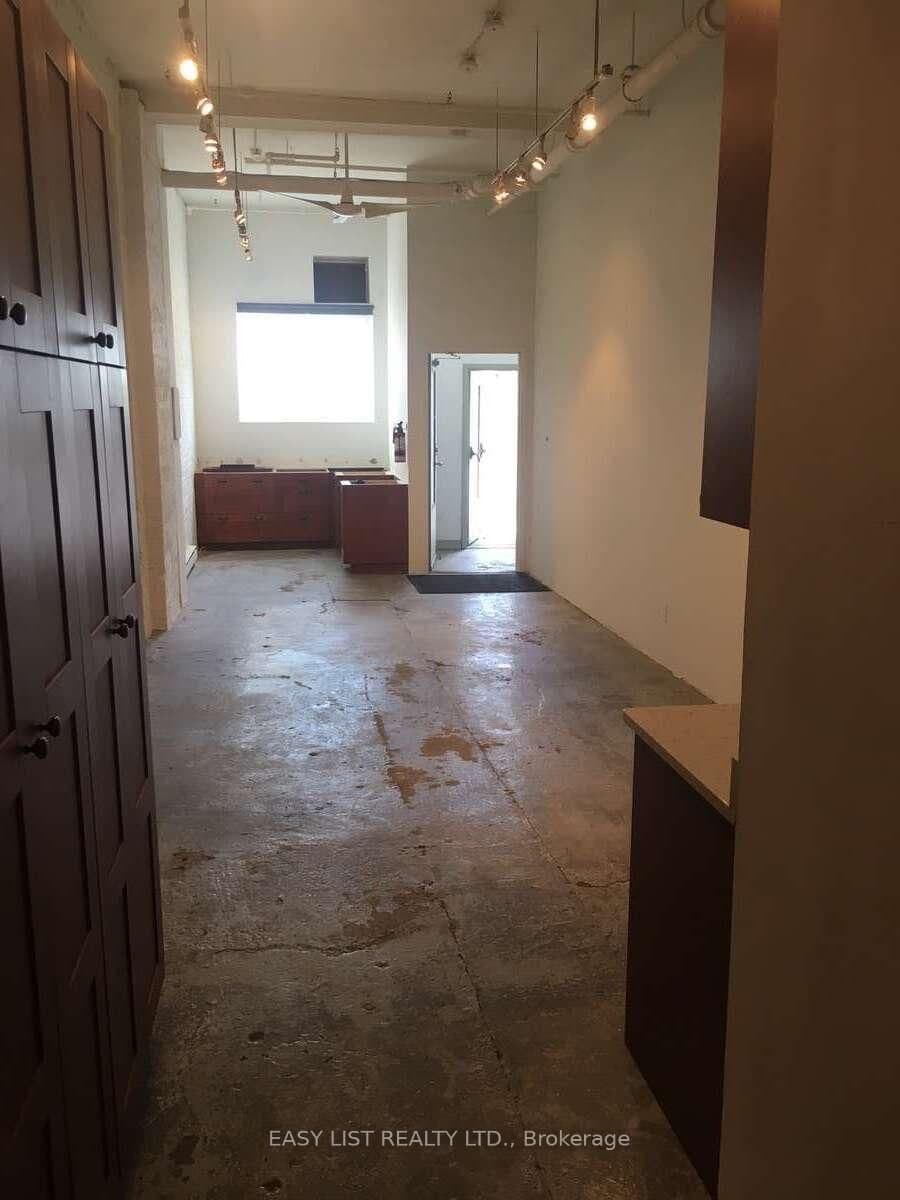 198 Walnut Avenue, Unit 2 thumbnail 5
