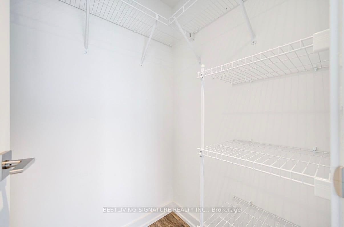 159 Wellesley Street E, Unit 3201 thumbnail 7