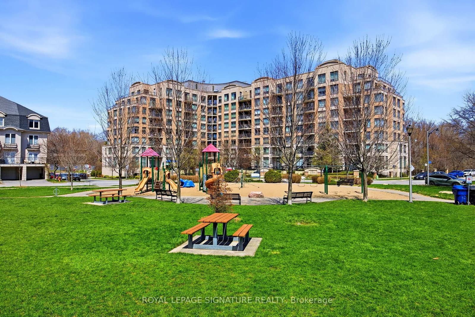 #416 - 16 Dallimore Circle