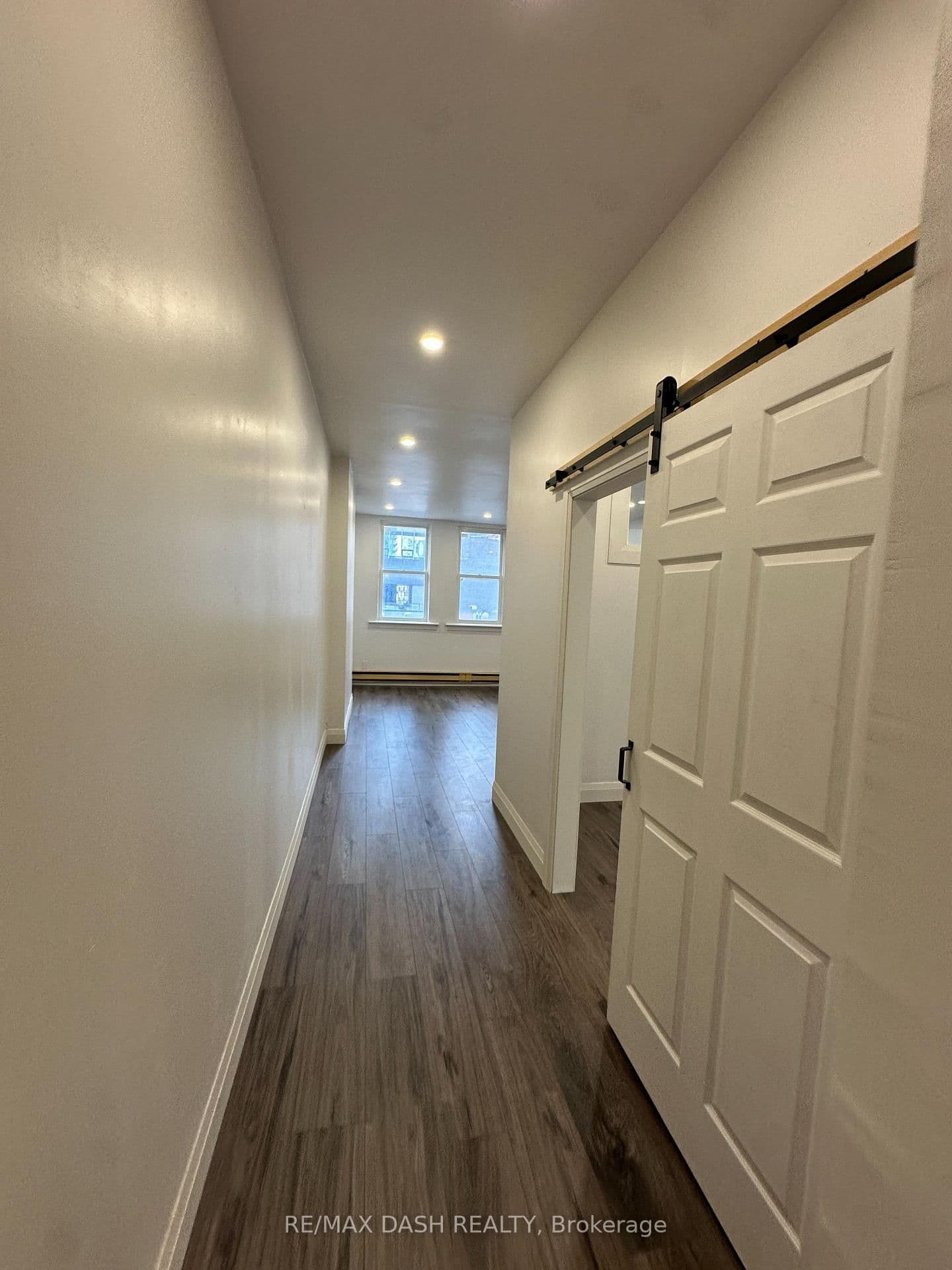 565 Yonge Street, Unit 4FL thumbnail 10