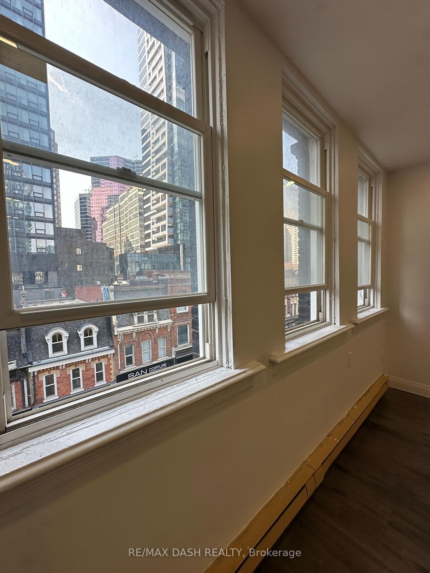 565 Yonge Street, Unit 4FL thumbnail 17