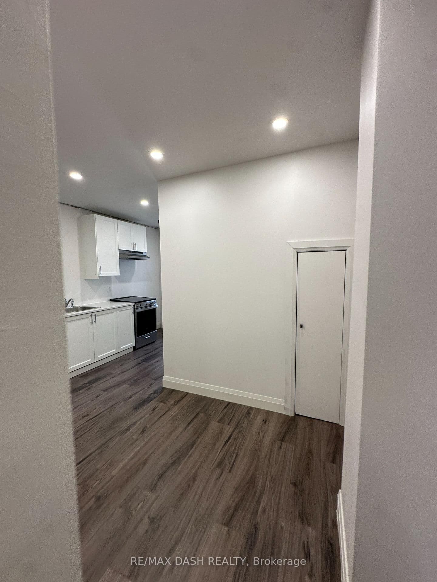 565 Yonge Street, Unit 4FL thumbnail 5