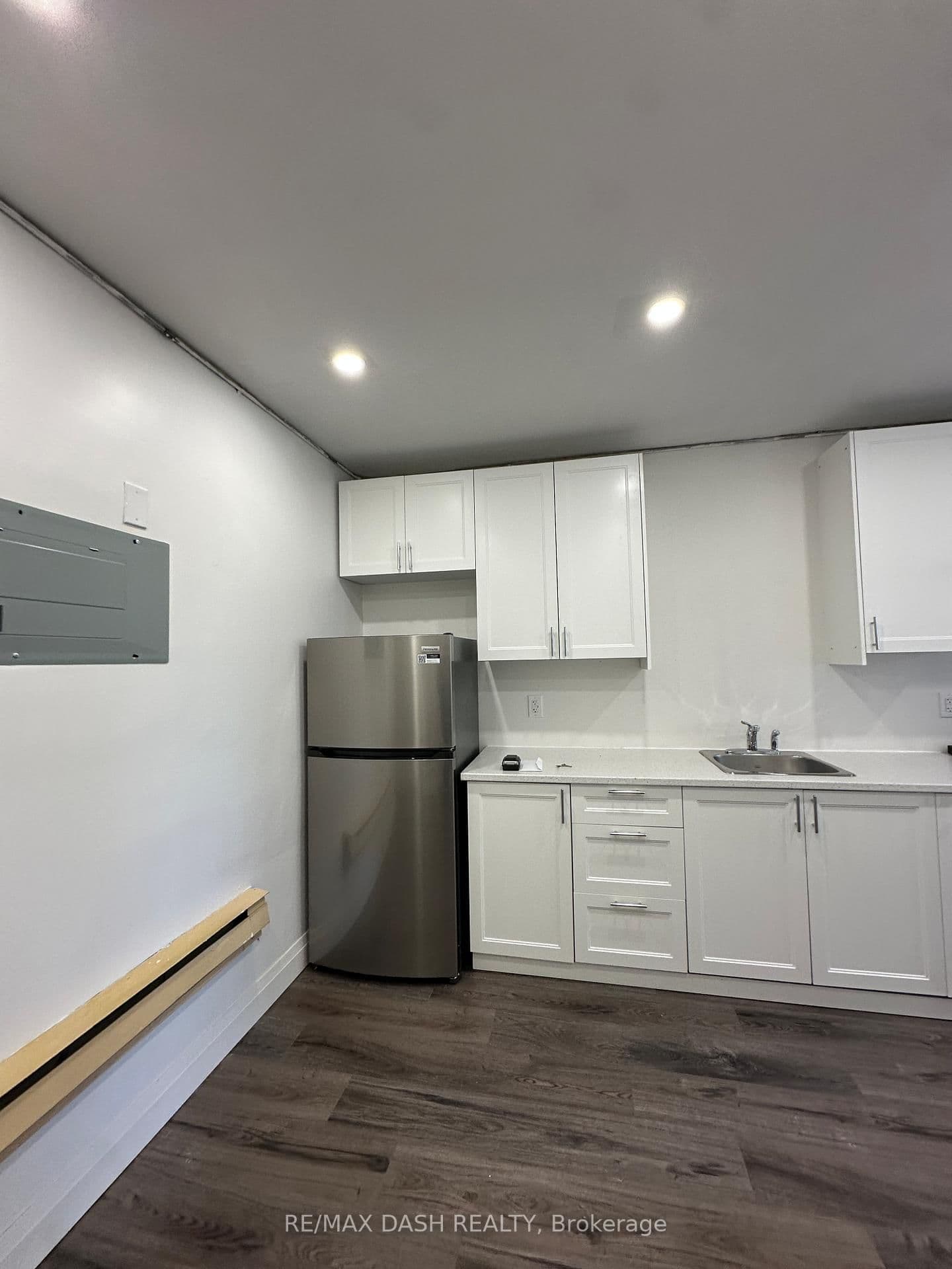 565 Yonge Street, Unit 4FL thumbnail 6