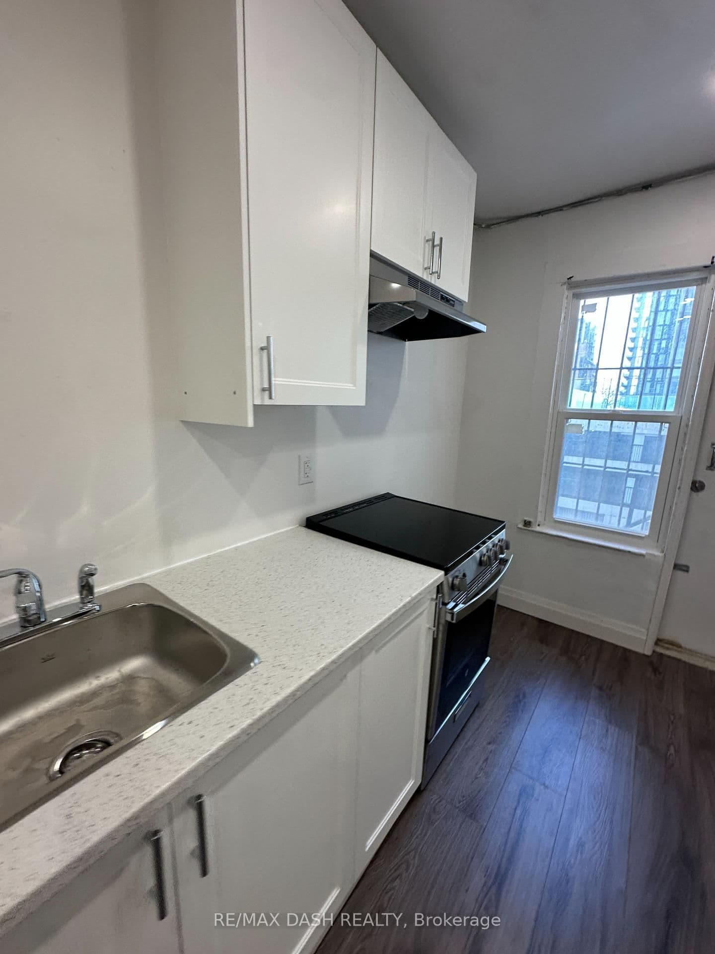 565 Yonge Street, Unit 4FL thumbnail 7