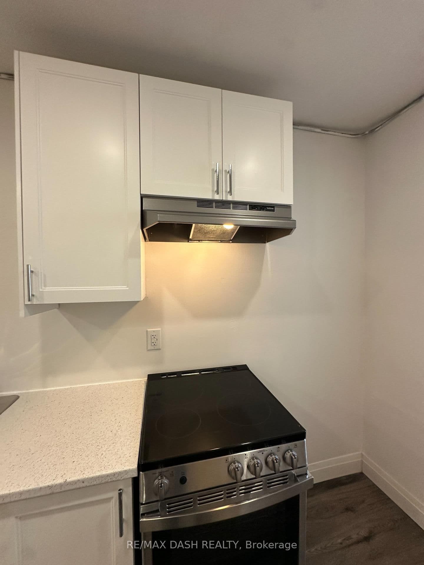 565 Yonge Street, Unit 4FL thumbnail 8