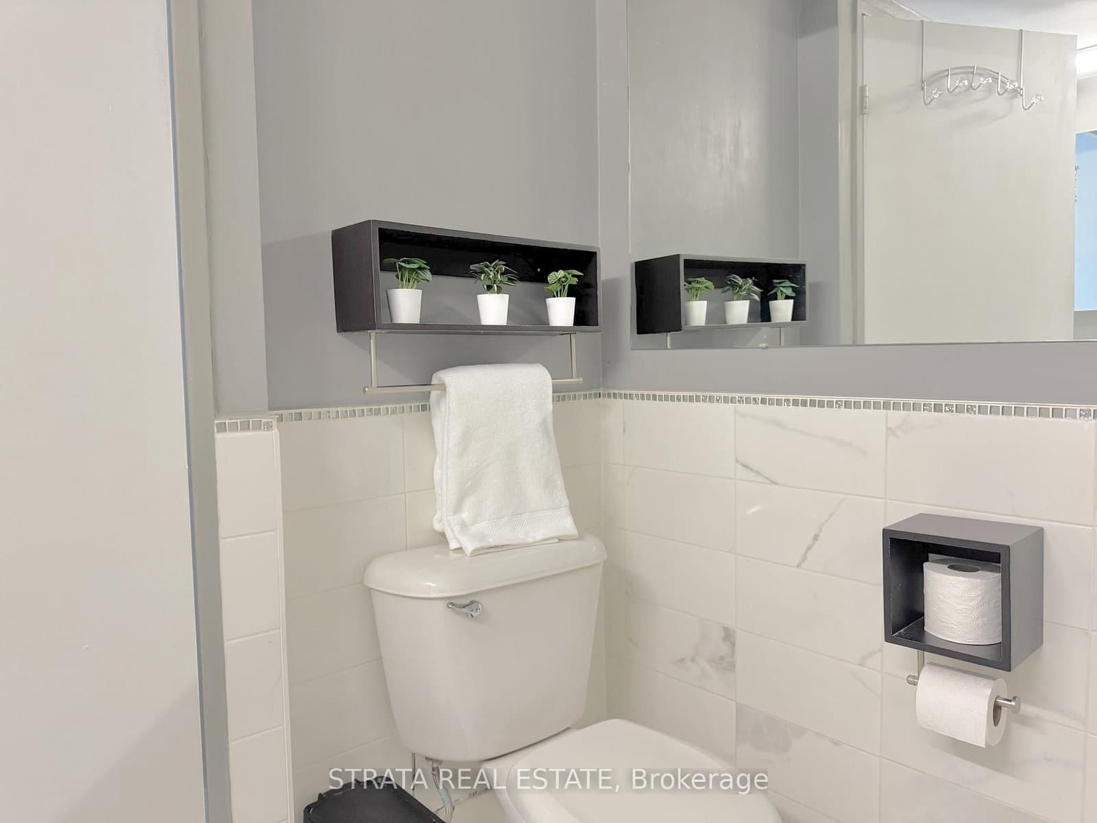 3555 Bathurst Street, Unit 203 thumbnail 12