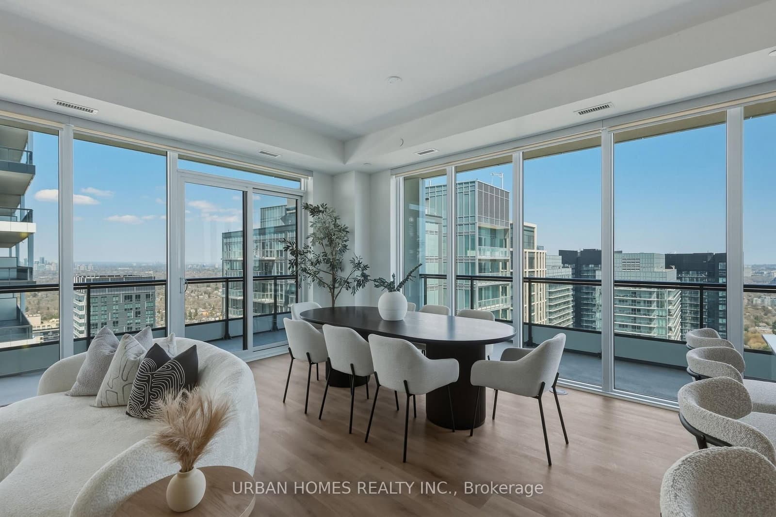 65 Broadway Avenue, Unit 3601 thumbnail 5