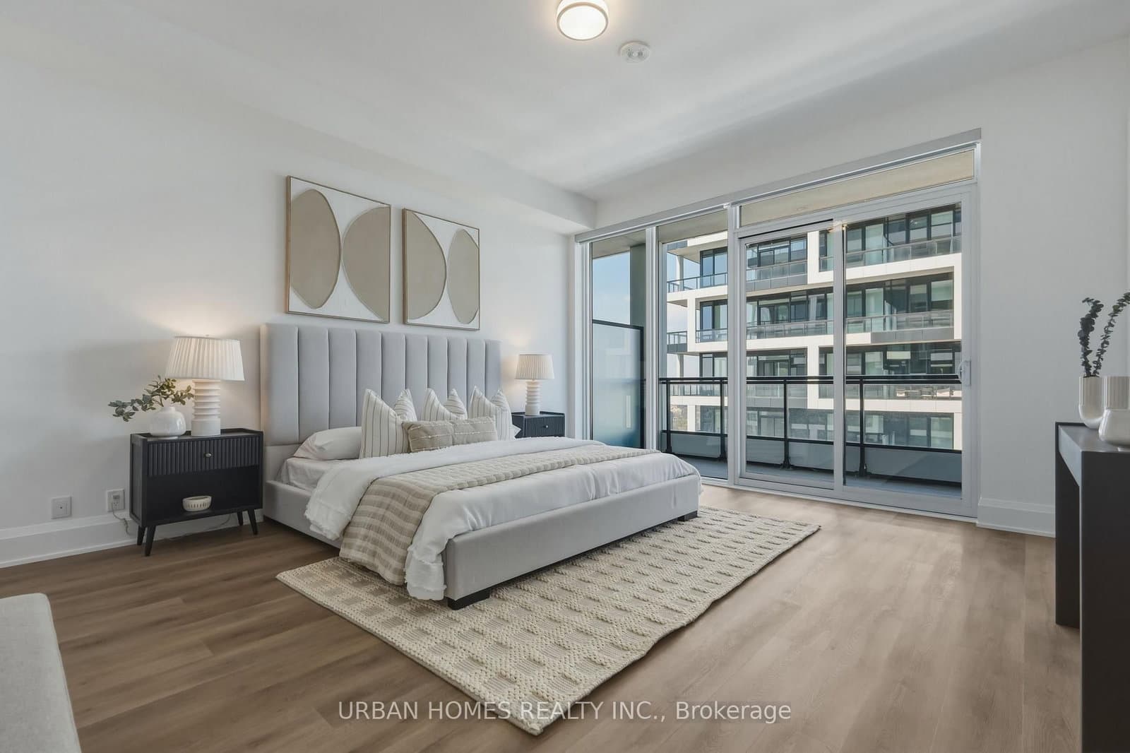 65 Broadway Avenue, Unit 3601 thumbnail 6
