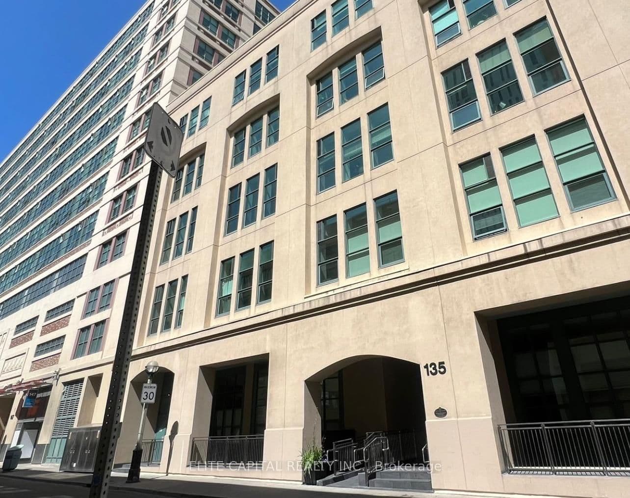 #B02 - 135 Dalhousie Street