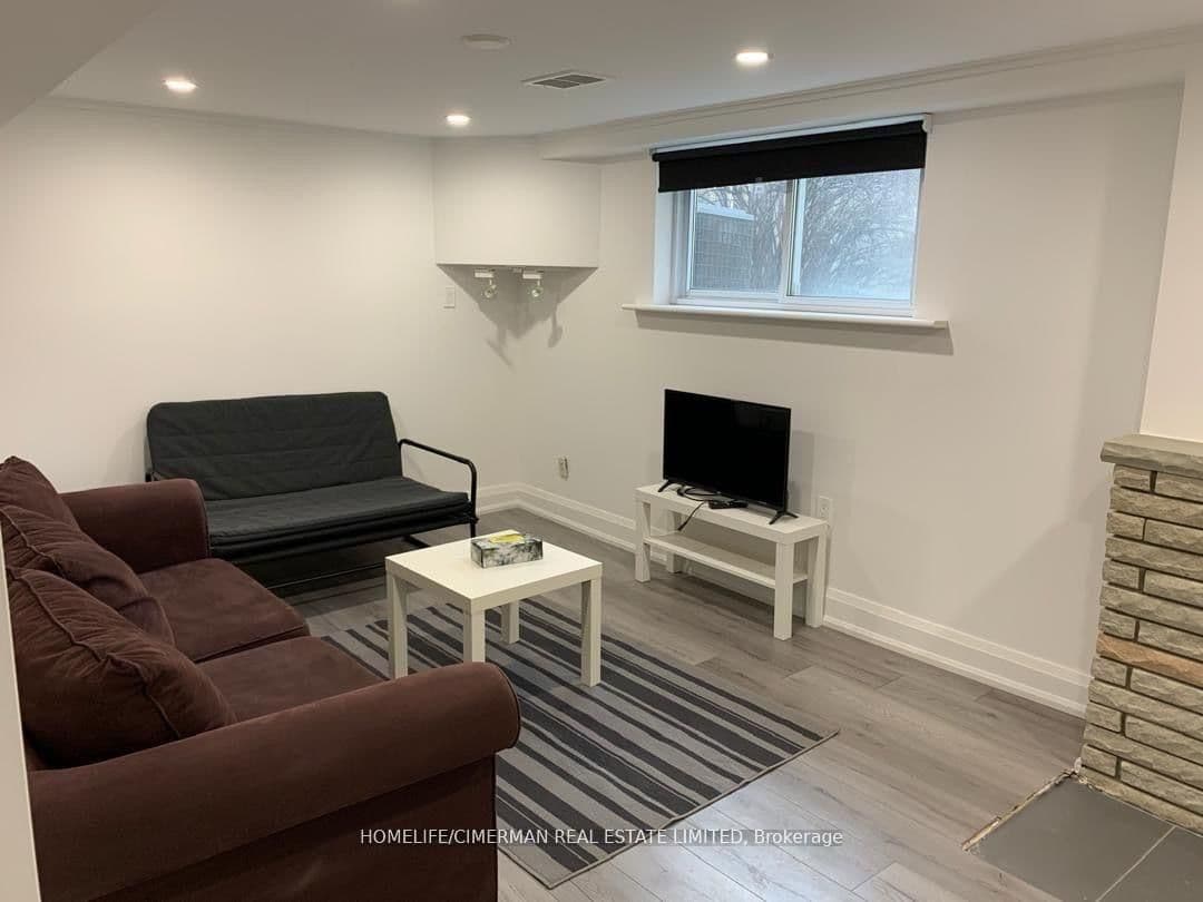 106 Holcolm Road, Unit Basement thumbnail 2