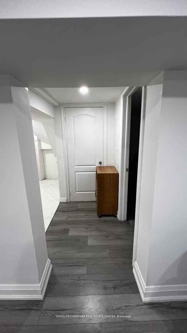 106 Holcolm Road, Unit Basement thumbnail 5