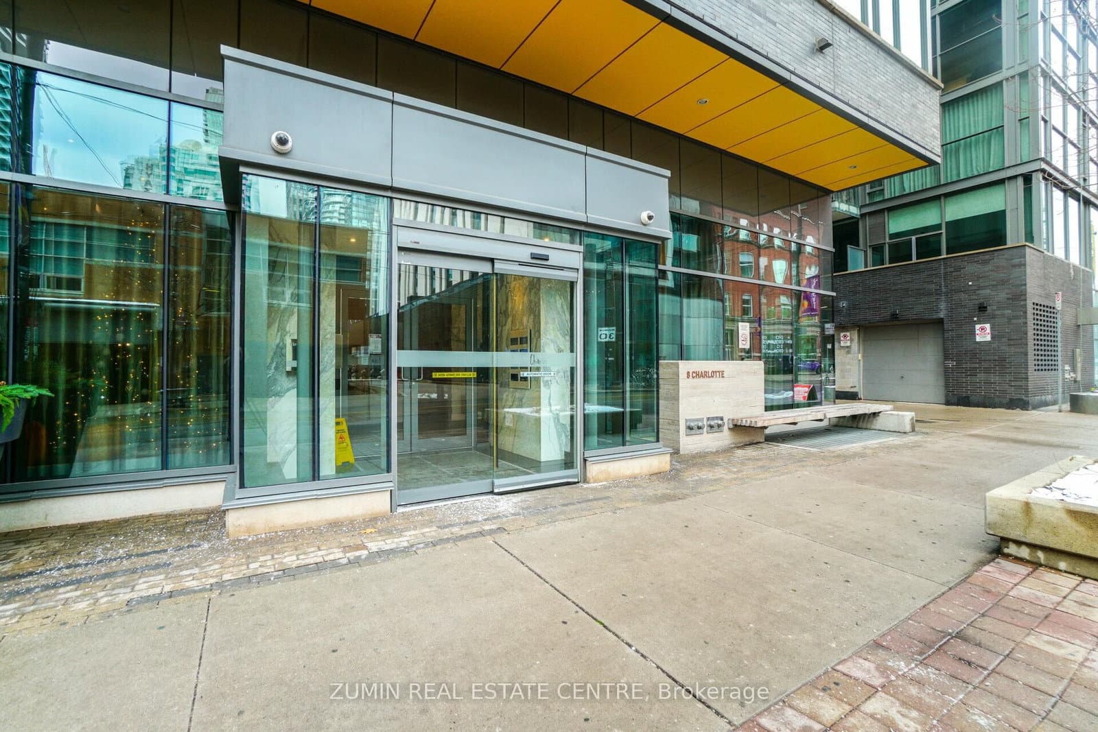 8 Charlotte Street, Unit 3502